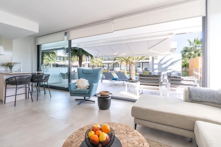 Luxury Ground-floor Home Near Beach & Pool - La Manga
