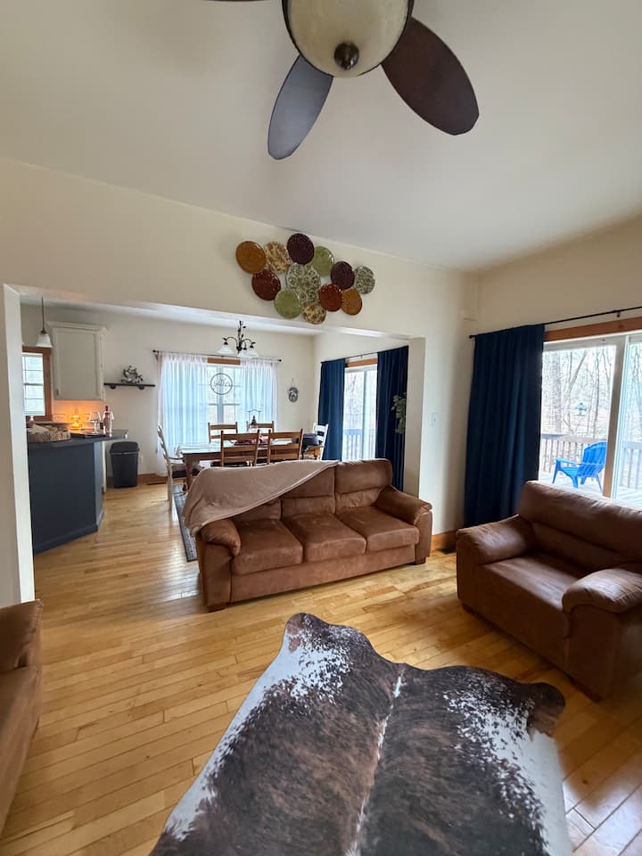 Lake Views | Private | Free Parking | A-frame - Mooresville, NC