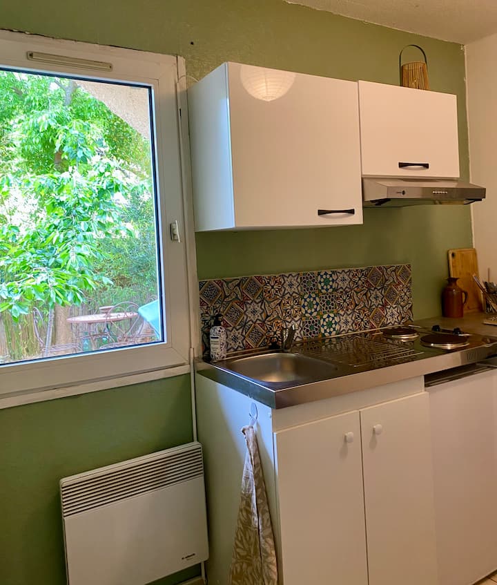 Charmant Studio Avec Chambre Séparée Près D’aix - Le Tholonet