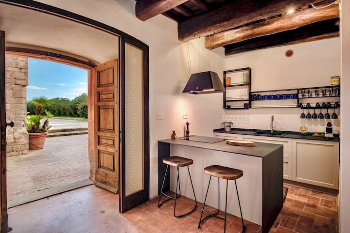 Exclusive House Inside Historic Fortress - Orbetello