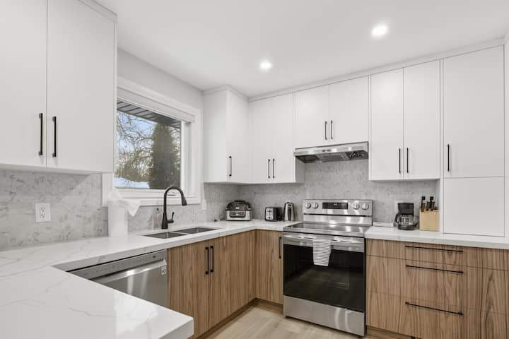 6br 2 Unit Home Near Niagara Falls & Wineries - Niagara-on-the-Lake