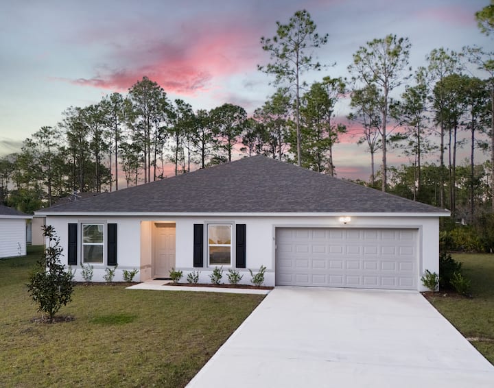 Cozy New Build 4br 2ba-near Flagler Beach-no Pets - Flagler Beach, FL