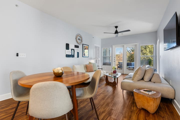 Modern Apt W Private Patio + Pool | 3 Miles To Dt! - Austin, TX