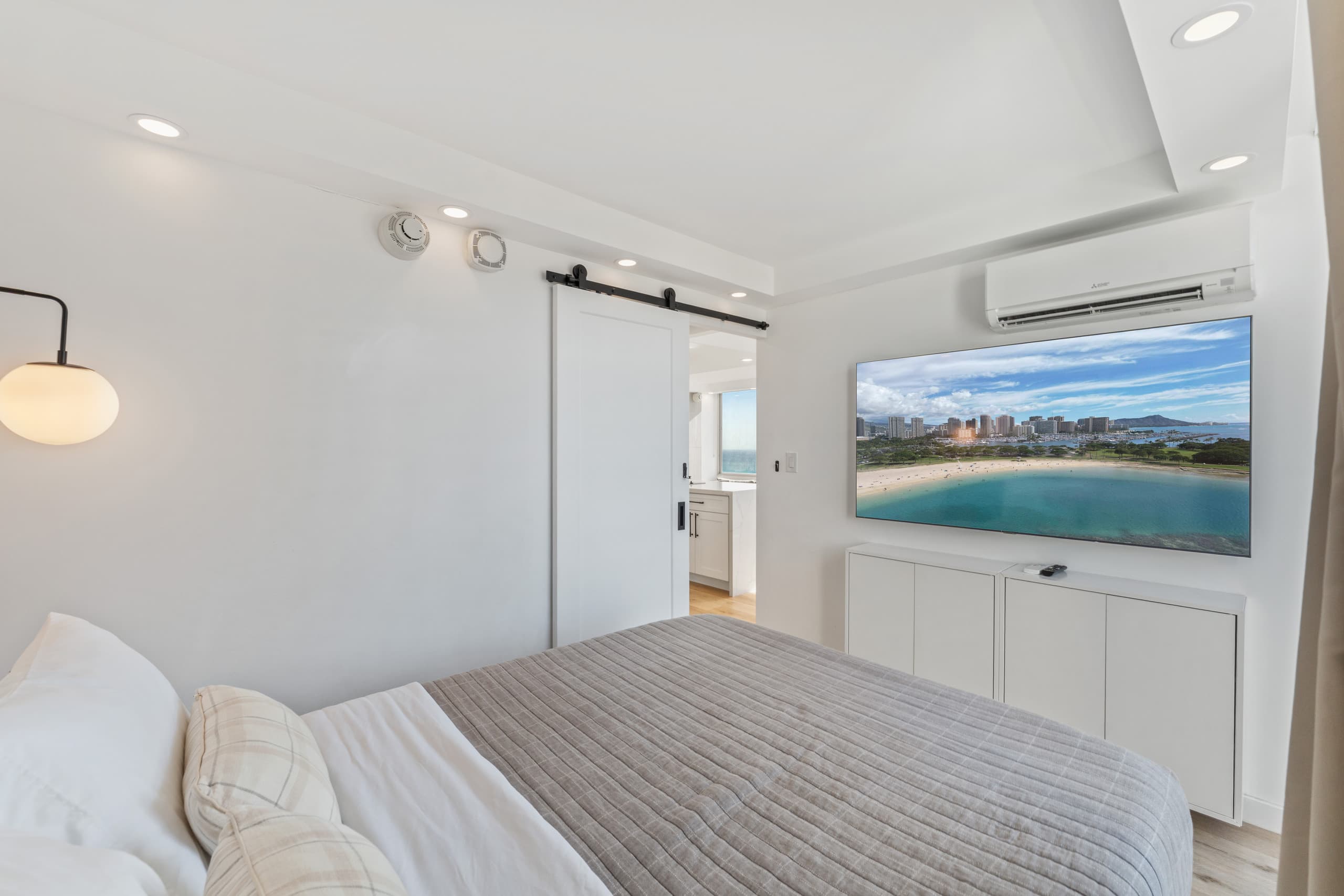 30FL-Fantastic Ocean View 2BR/2BTH-Waikiki Beach! - Image 15
