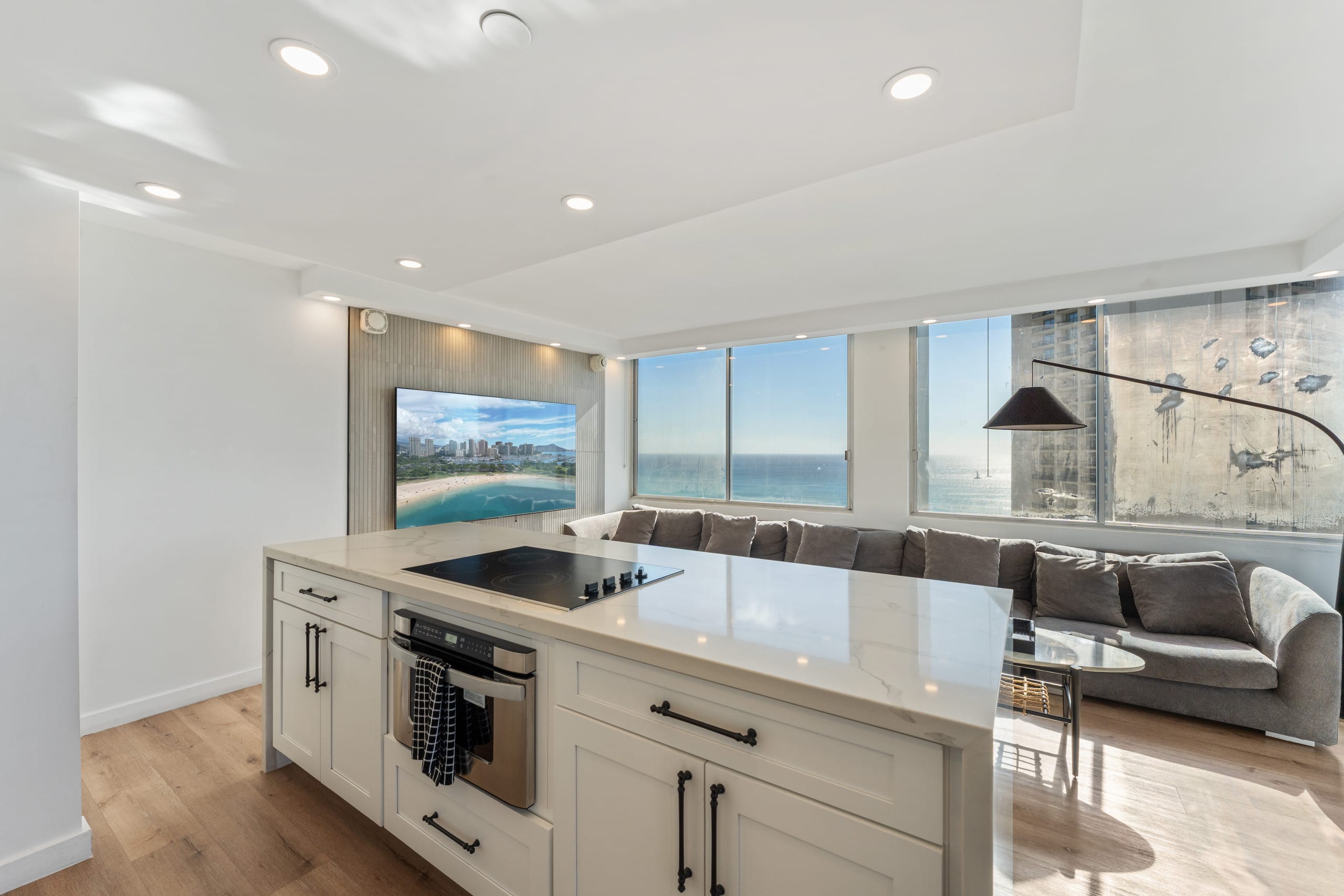 30FL-Fantastic Ocean View 2BR/2BTH-Waikiki Beach! - Image 13