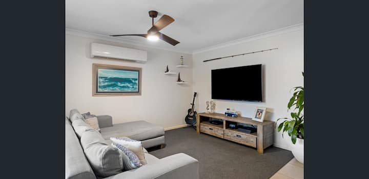 Close To Theme Parks, Shops And Beaches! 3r/2 Beds - Gold Coast
