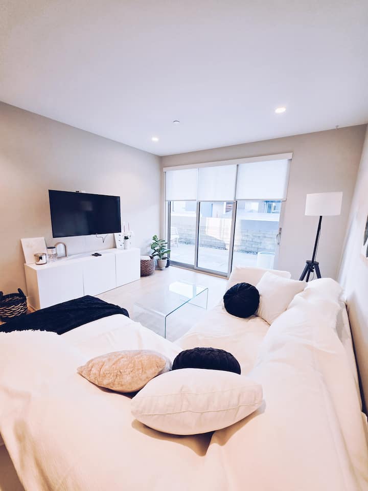 Comfy Retreat! 5 Min Drive To Redondo Beach Pier! - Redondo Beach, CA