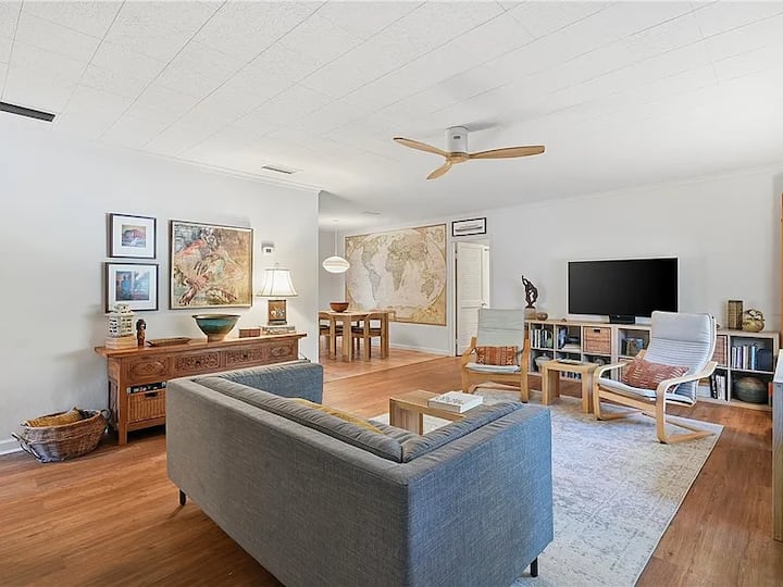 4 Bedroom, 2 Bathroom Beach Getaway Ocean Links - Jekyll Island, GA