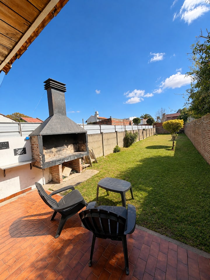 Chalet Para 7 Con Parrilla  Punta Mogotes - Mar del Plata