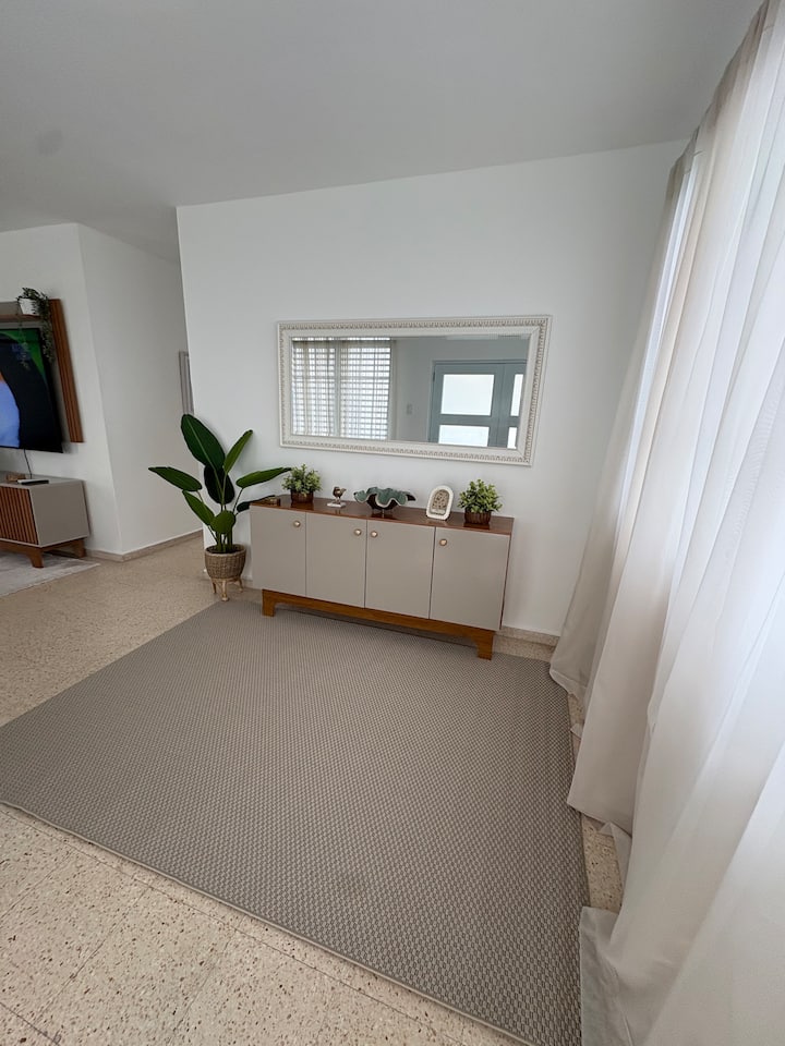 Modern 4br Apartment Near Sju Airport •Parking•ac - San Juan