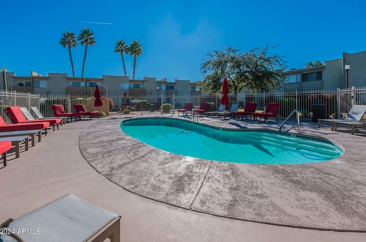 Welcome To This Luxurious Condo In Scottsdale - Scottsdale, AZ
