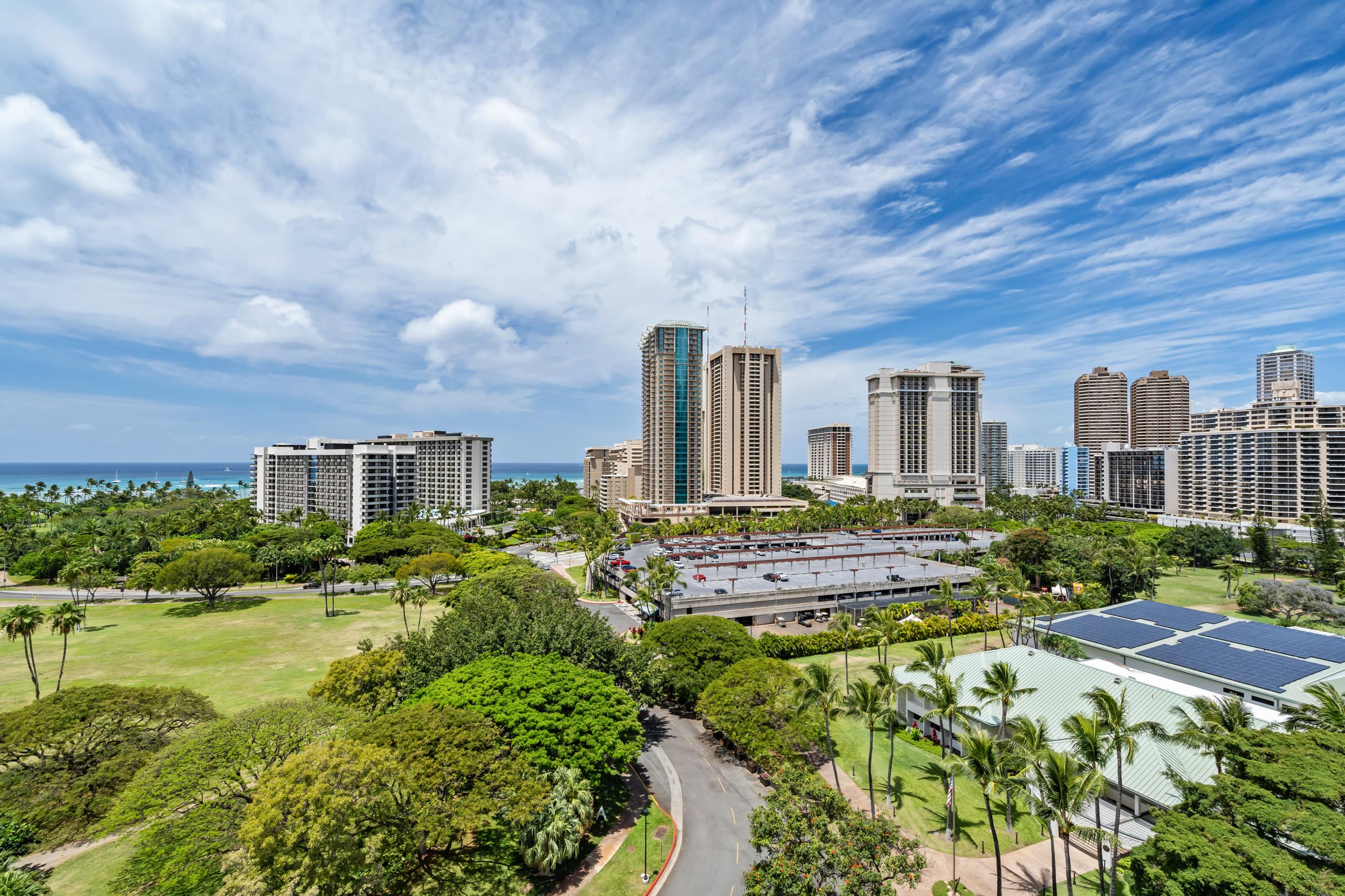Luana Waikiki | 1 King Bed+1+Pool+Kithcen+Lanai 3x - Photo 30