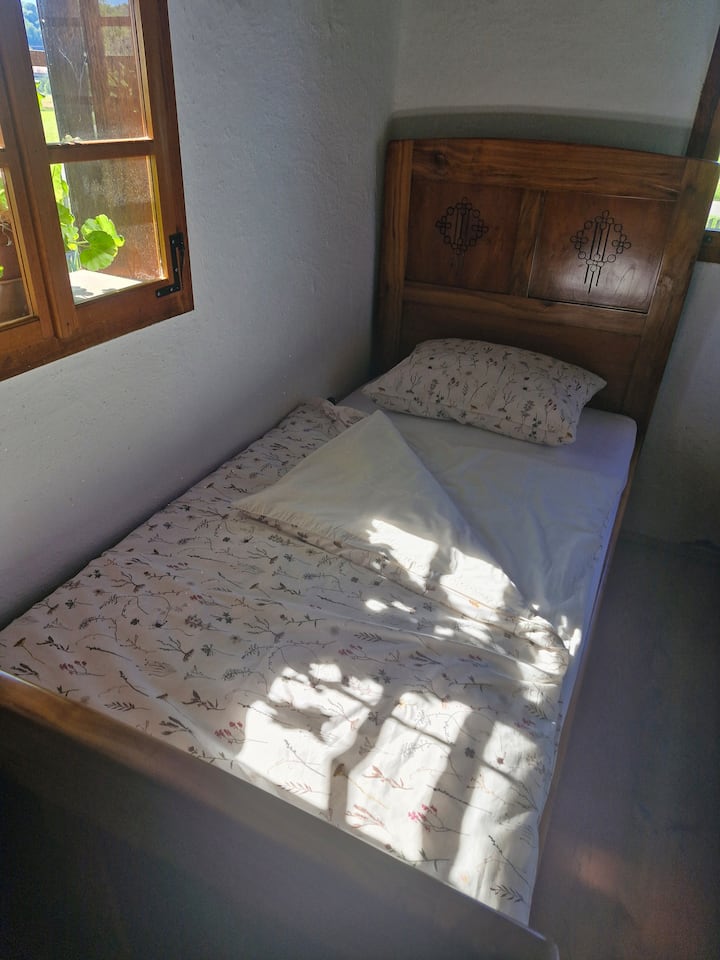 Dhomë gjumi 2