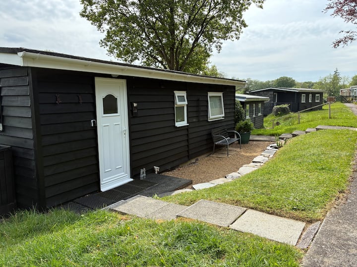Upper Lakeside Cabin
Perfect For Families/couples. - Caernarfon