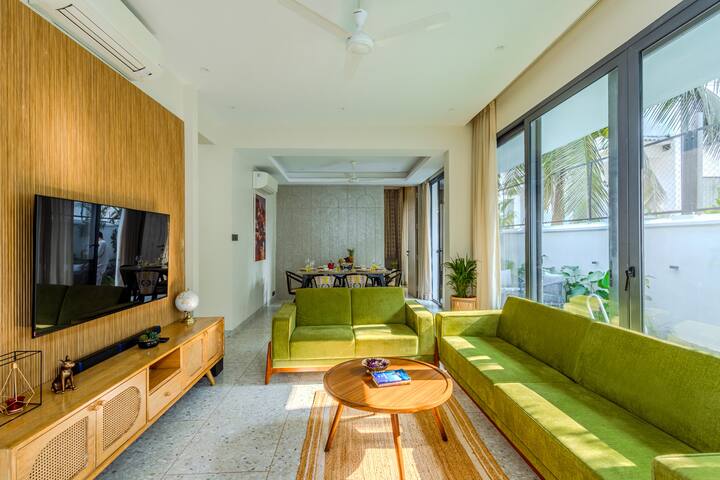 Living room image 3