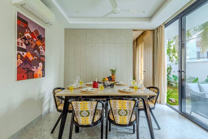 Dining area image 1