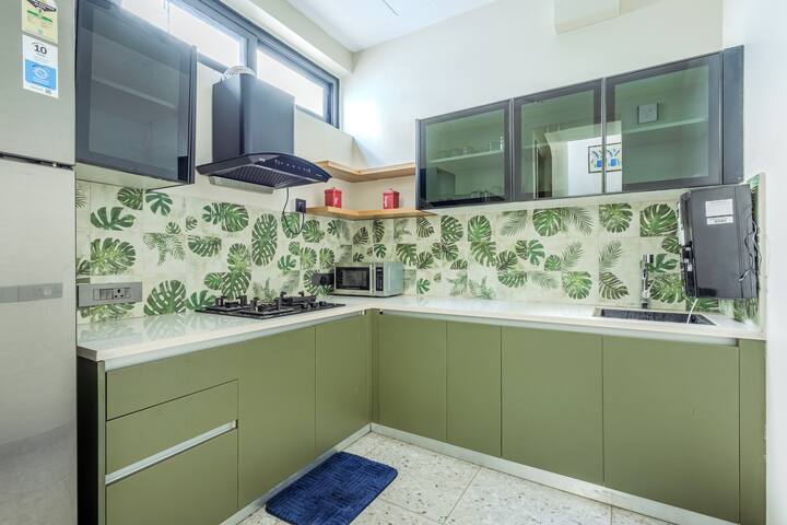 Full kitchen image 2