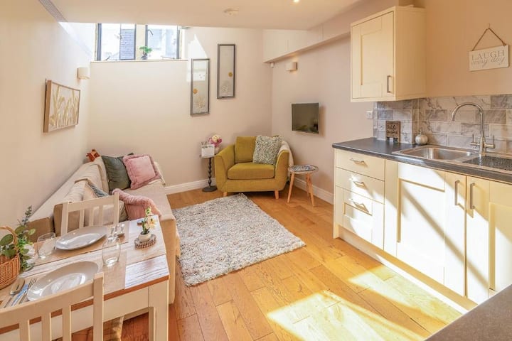 Belle Suite: Steps To Market Square, Pubs & Cafés - Moreton-in-Marsh