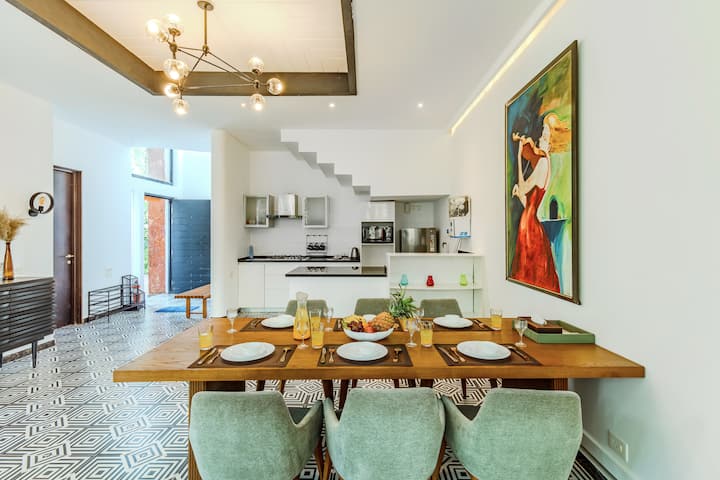 Full kitchen image 2