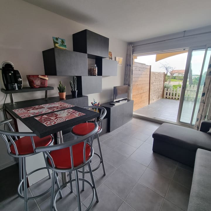 T2 Avec Terrasse, Piscine, Accès Direct Plage - Les Portes du Soleil