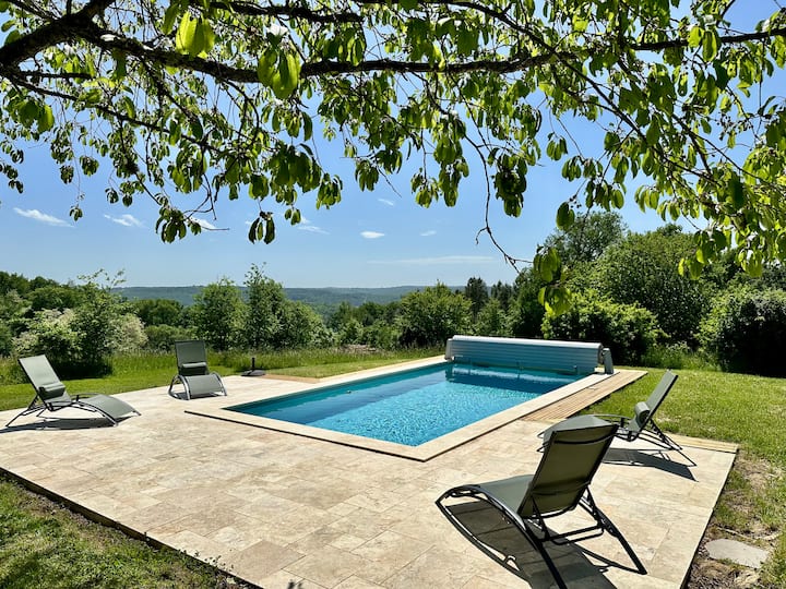 Vue Sublime Sur La Campagne - Montignac