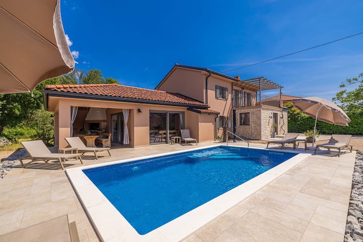 Villa Ulika With Private Pool And Sauna - Malinska