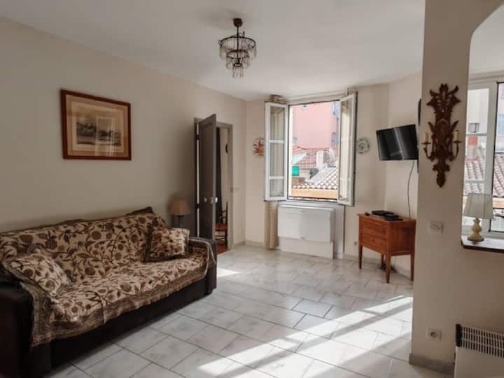 Appartement 3 Pièces Au Suquet Vue Sur Le Château - Cannes
