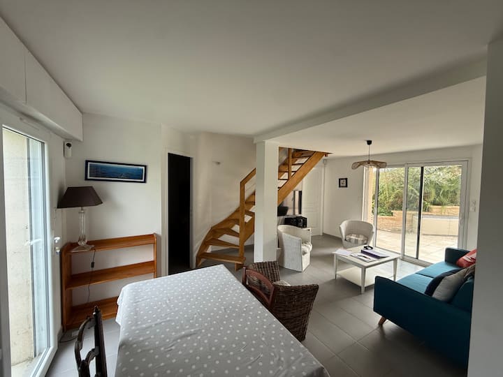 Maison En Bord De Mer Avec Piscine Et Grand Jardin - Pornic
