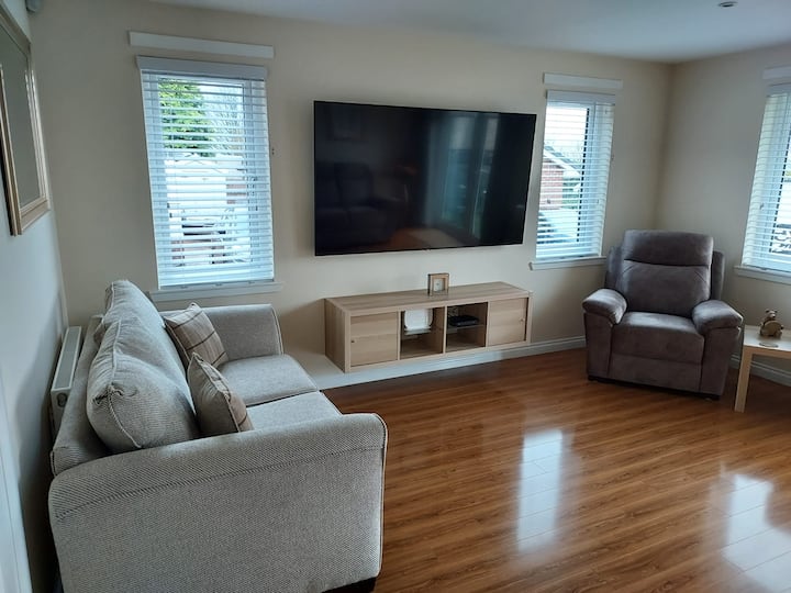 1 Bedroom Bungalow, Chryston - Glasgow