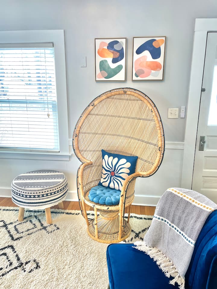 King Bed, Bright Bungalow–warm, Cozy+dog Friendly - Portsmouth, NH