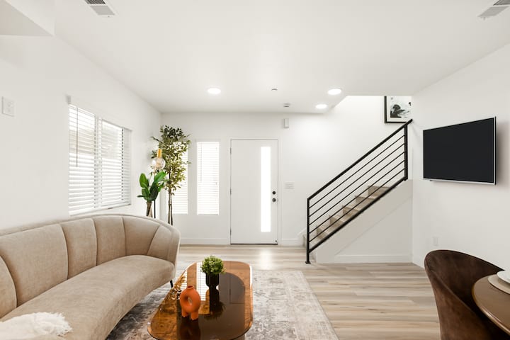 Cozy Modern Retreat. Mins From La & Universal 53b - Pico Rivera, CA
