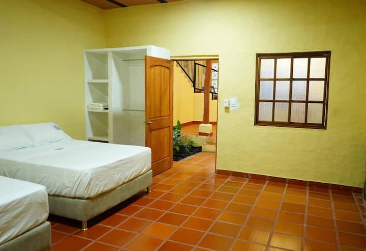Casa Las Tres Reinas - Honda