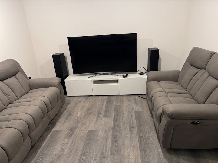 Brand New Modern Apartment - レスター