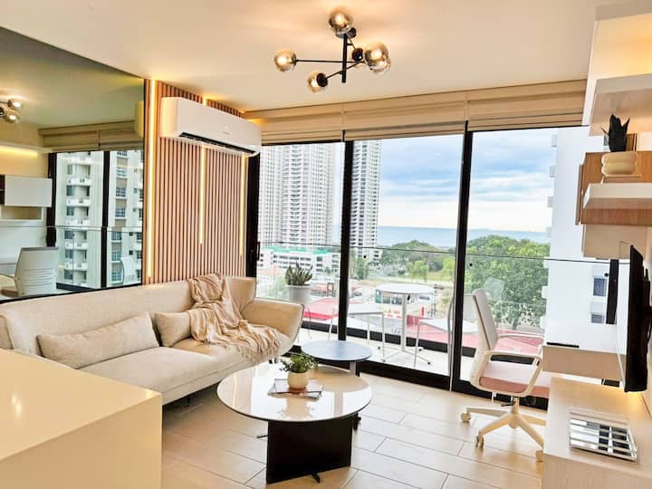 Oceanview• Balcony •Pool Gym• Near Multiplaza - Panama City