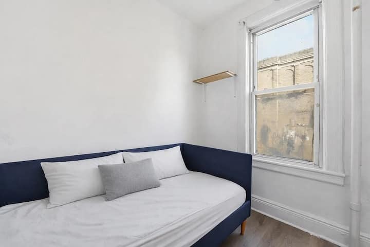 საძინებელი 4