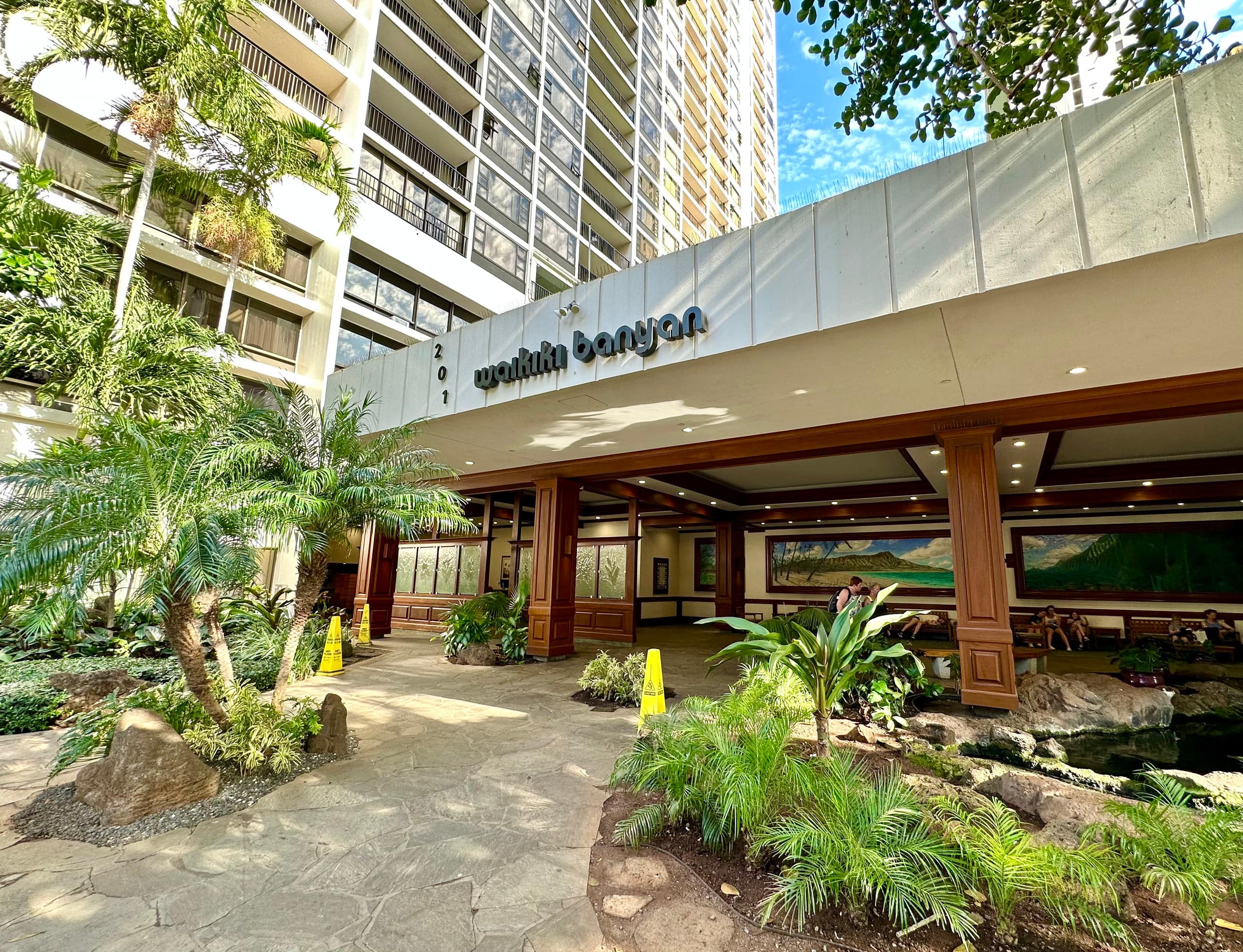 Corner Condo | Near Waikiki Beach | Free Parking - Image 36
