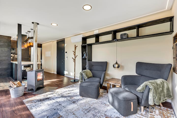 Cozy Lodge Retreat Surrounded By Nature - Fátima