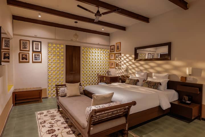 Bedroom 1 image 2
