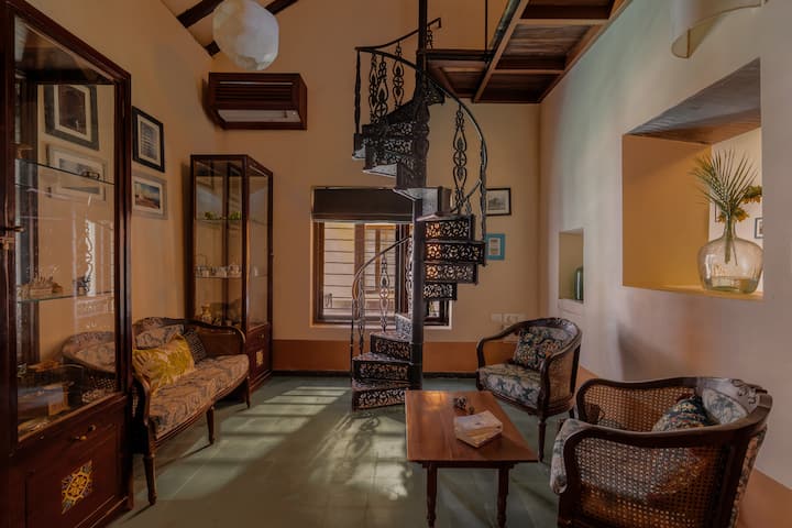 Living room image 1