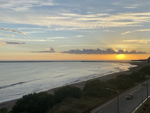Top Airbnb: Impeccable oceanfront with heated pool in Quequén