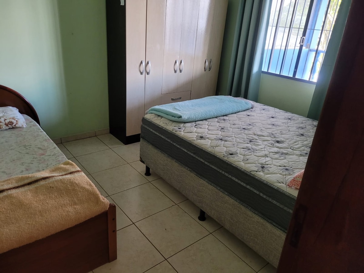 საძინებელი 1