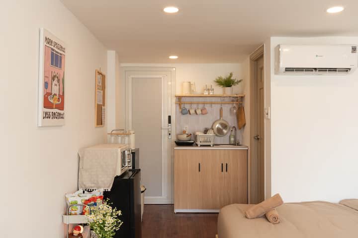 New! Top-floor Benthanh Oasis W/balcony&laundry - Ciudad Ho Chi Minh