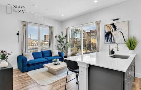 Top performing Airbnb: UT Medical Center |OakLawn | Free Parking +EV |DFW in Turtle Creek