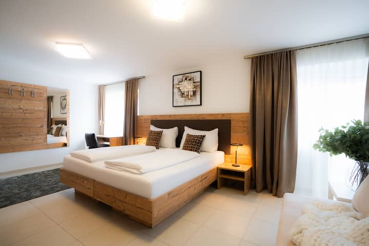 Schlafzimmer 4