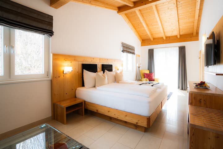 Schlafzimmer 1