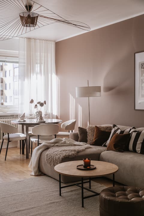 Successful Airbnb property: Old Post Apartment – Space & atmosphere in the city center in Mattilanpelto