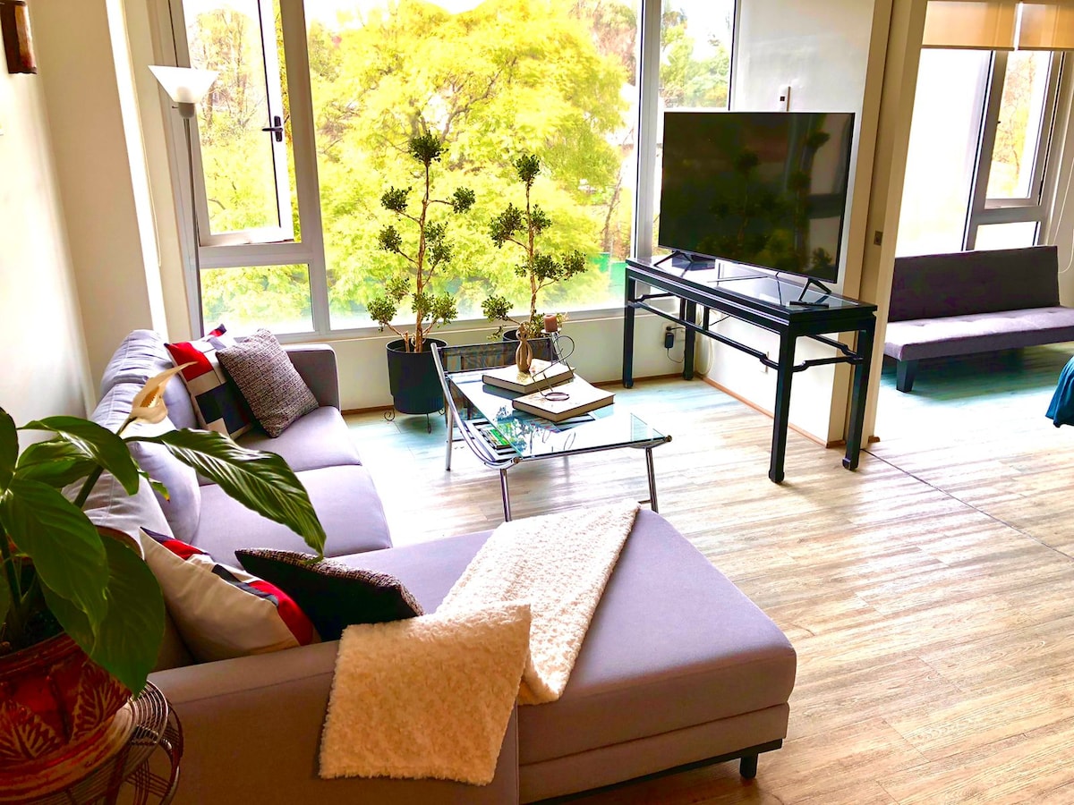 Top performing Airbnb: Bellísimo Depa en el corazón financiero de Sta Fe. in álvaro Obregón