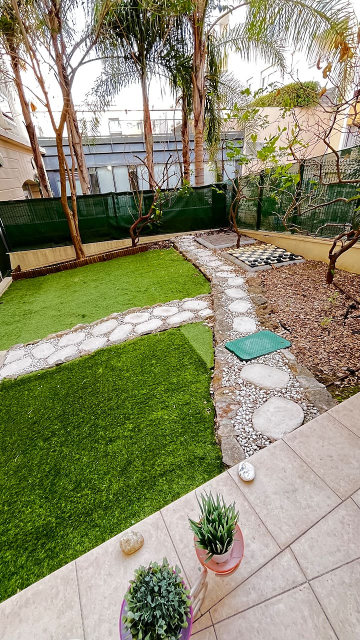 Jardin Secret Au Cœur D’antibes – Terrasse Et Jeux - Antibes