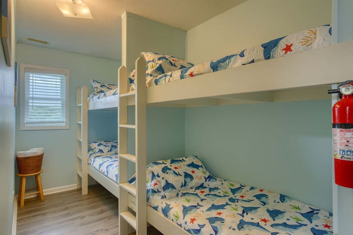 Bunkroom 