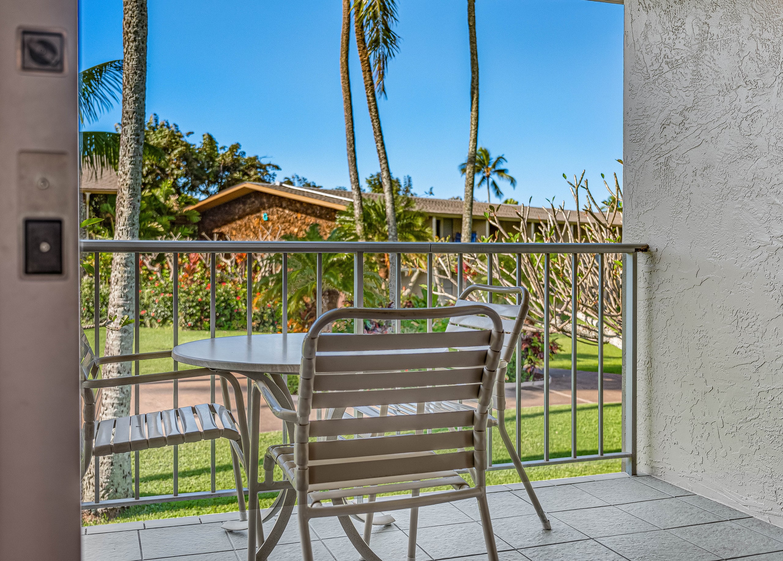 Peaceful oceanfront resort tropical studio with AC - Photo 18